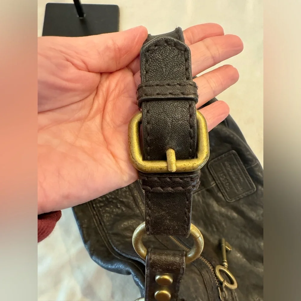 VTG! Fossil Foldover Shoulder Bag with Gold Accents - Picture 13 of 16